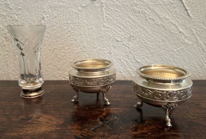 Pair of silver (925) salerons with pearled...