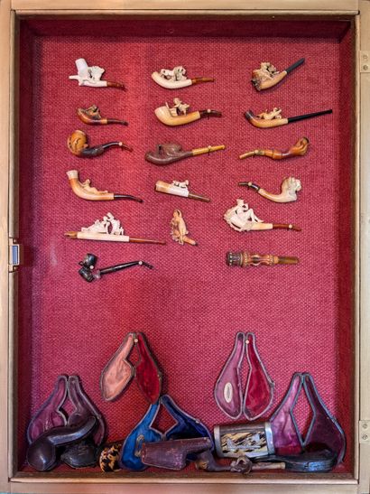 Small collection of about twenty pipes, mostly...