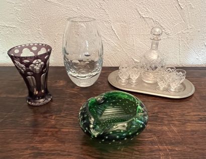 Crystals and glassware: egg-shaped pastille...