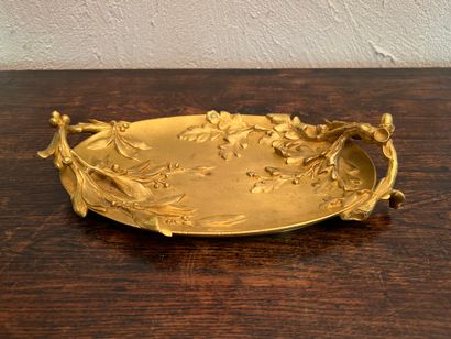 Oval gilt-bronze pocket organizer decorated...