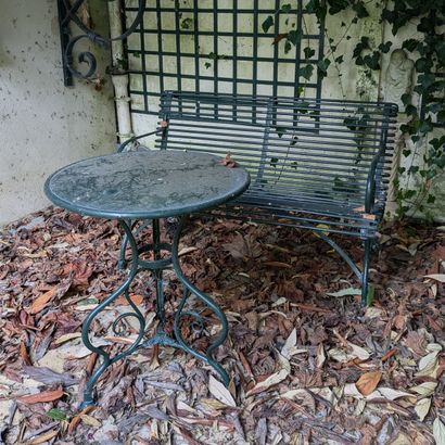 Mobilier de jardin en bois et/ou métal laqué...