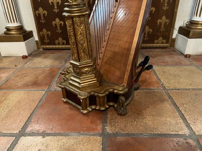 Harpe de la Maison Erard en placage de palissandre...