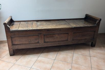 Banc coffre rustique en bois naturel, les...