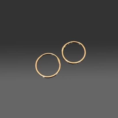 Ensemble en or jaune 18K (750) : - paire...