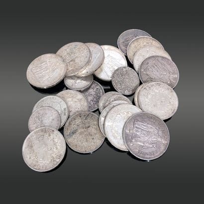 France. Dix pièces de cinquante francs en...