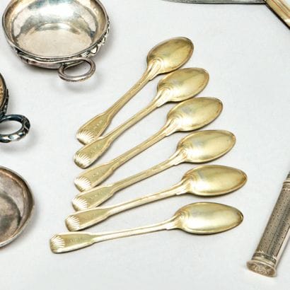 Six petites cuillers en vermeil, modèle à...