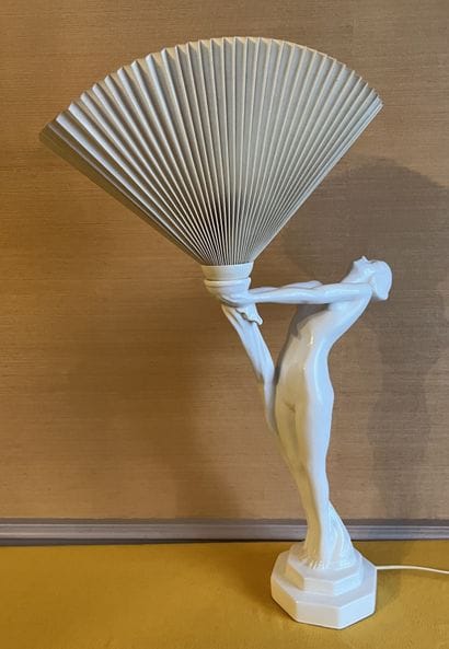 D'après Max LE VERRIER. CLARTE ou LUMINA....