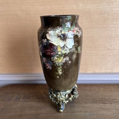 MONTIGNY-SUR-LOING. Vase ovoïde en céramique...