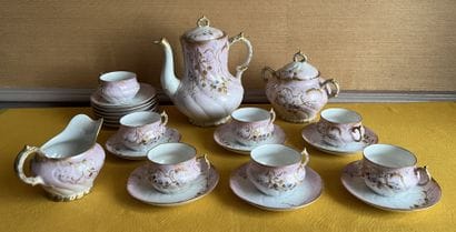 Partie de service à café en porcelaine à...