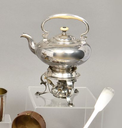 Samovar in plain silver (800) with moldings,...