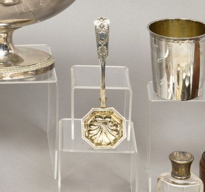 Silver sprinkler spoon (800), the inside...