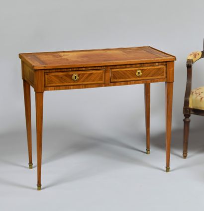 Small desk in veneered wood, inlaid with...