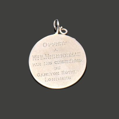 Medal in 18K (750) white gold, engraved on...