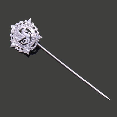 Tie pin in 18K (750) white gold, representing...