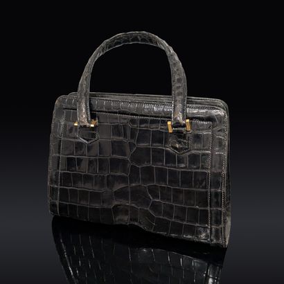 HERMES Paris. Pullman model handbag, in varnished...
