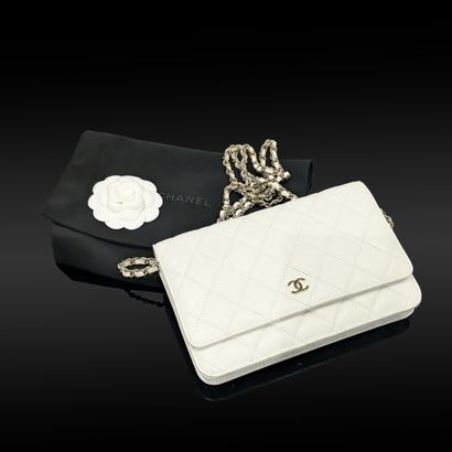 CHANEL. 