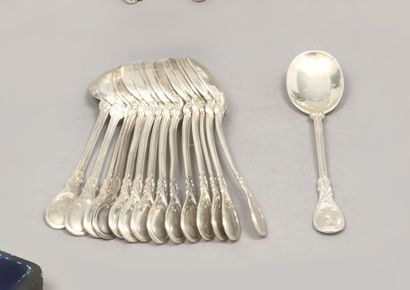 Suite de quinze cuillers à glace en argent...