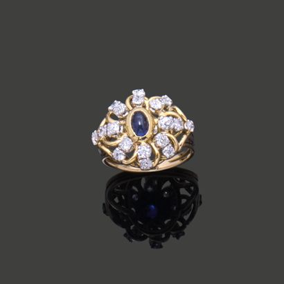 18K (750) yellow and white gold flower ring,...
