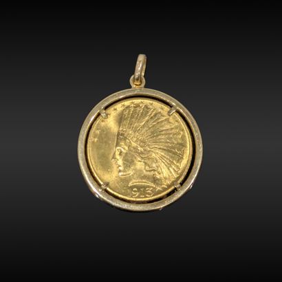 Pendant, set in 18K (750) yellow gold, adorned...