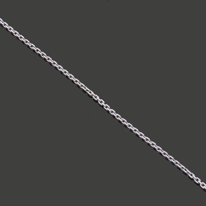 LOUIS VUITTON Paris. Long chain in 18K (750)...