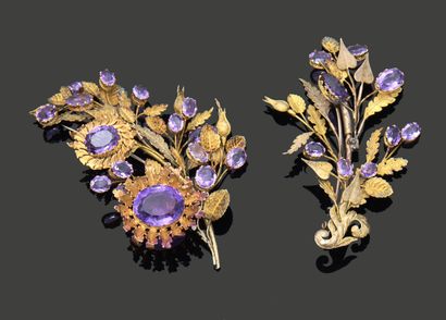 Two brooches in gilt silver (800) and 14K...