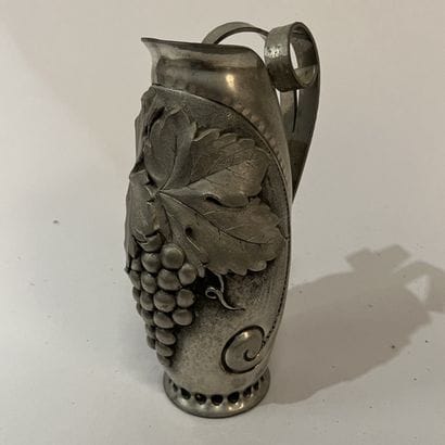 René SITOLEUX. Pewter pitcher decorated in...