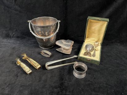 Silver-plated metal set: - sugar tongs, -...