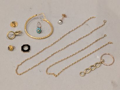 Set in 18K (750) yellow gold, including incomplete...