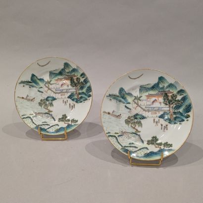China, 19th century. Two porcelain plates...