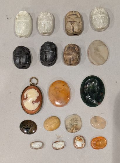 Set of cameos and intaglios in the antique...