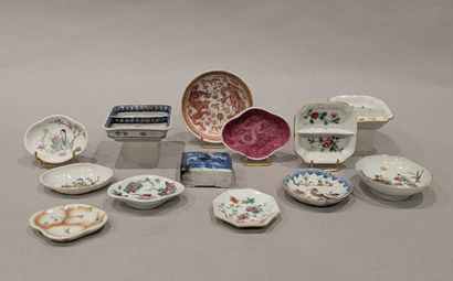 China, 19th and 20th century. Porcelain set...