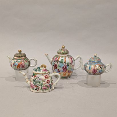 China, 19th and 20th century. Four small...