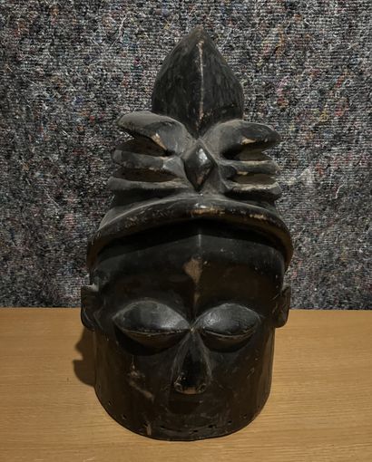 SOWEI TYPE HEALTH MASK representing a woman's...