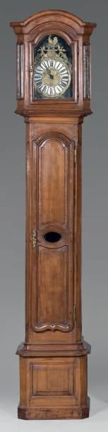 Horloge de parquet en bois fruitier mouluré....