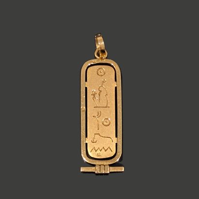 Pendentif en or jaune 18K (750), figurant...