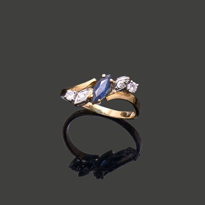 Bague en or jaune 14K (585), ornée d’un saphir...