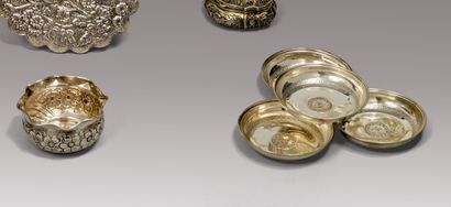 Ensemble en argent (800) : - quatre cendriers...