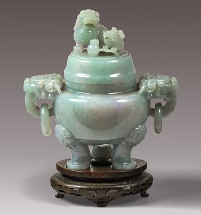 CHINA - Early 20th century. Tripod covered...