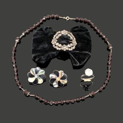 Ensemble en argent (800) : - paire de clips...