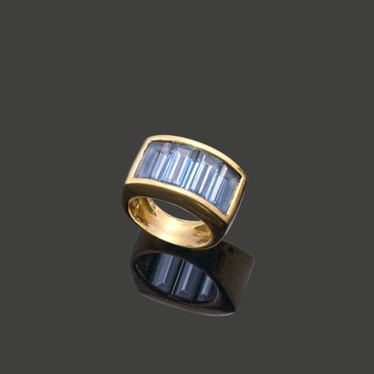 Bague jonc en or jaune 18K (750), sertie...