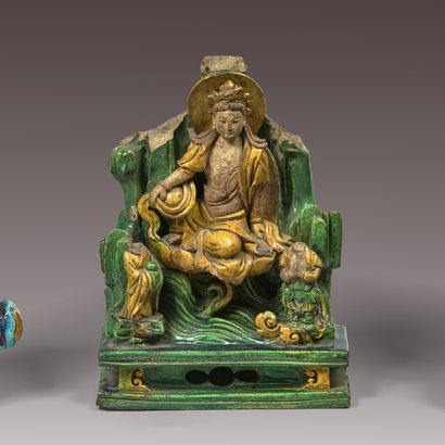 CHINE - Dynastie MING (1368-1644). Statuette...