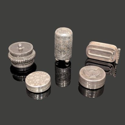 Ensemble en argent (800) : - petite boîte...