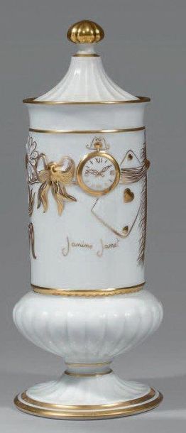 Janine JANET (1913-2000)
Pot couvert en porcelaine...