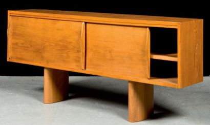 Charlotte PERRIAND (1903-1999)
Enfilade en...