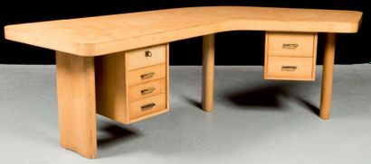 TRAVAIL FRANÇAIS DES ANNÉES 50
Bureau de...