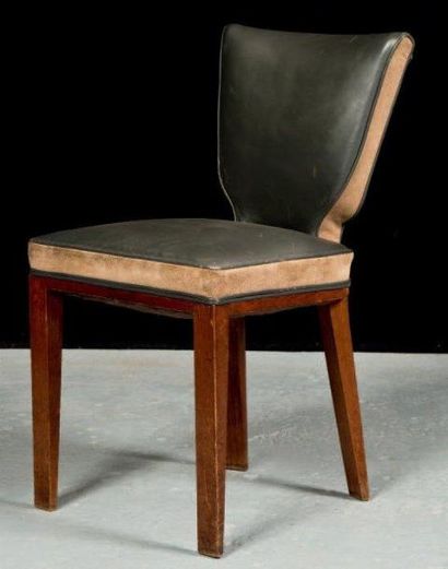 Jean Royère (1902-1981)
Chaise modèle «Écusson»...