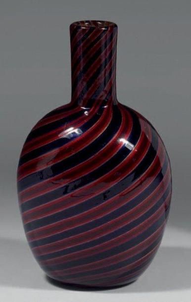 BAROVIER et TOSO à Murano
Vase bouteille...