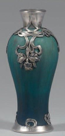 St BRIAC
Vase en grès vert, monture en argent...