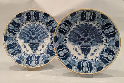 DELFT, 18th century. Earthenware set with...