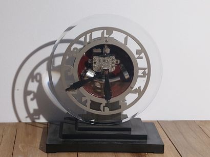 Léon HATOT (1883-1953). Pendule à cadran...
